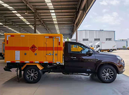 漠河爆破器材运输车